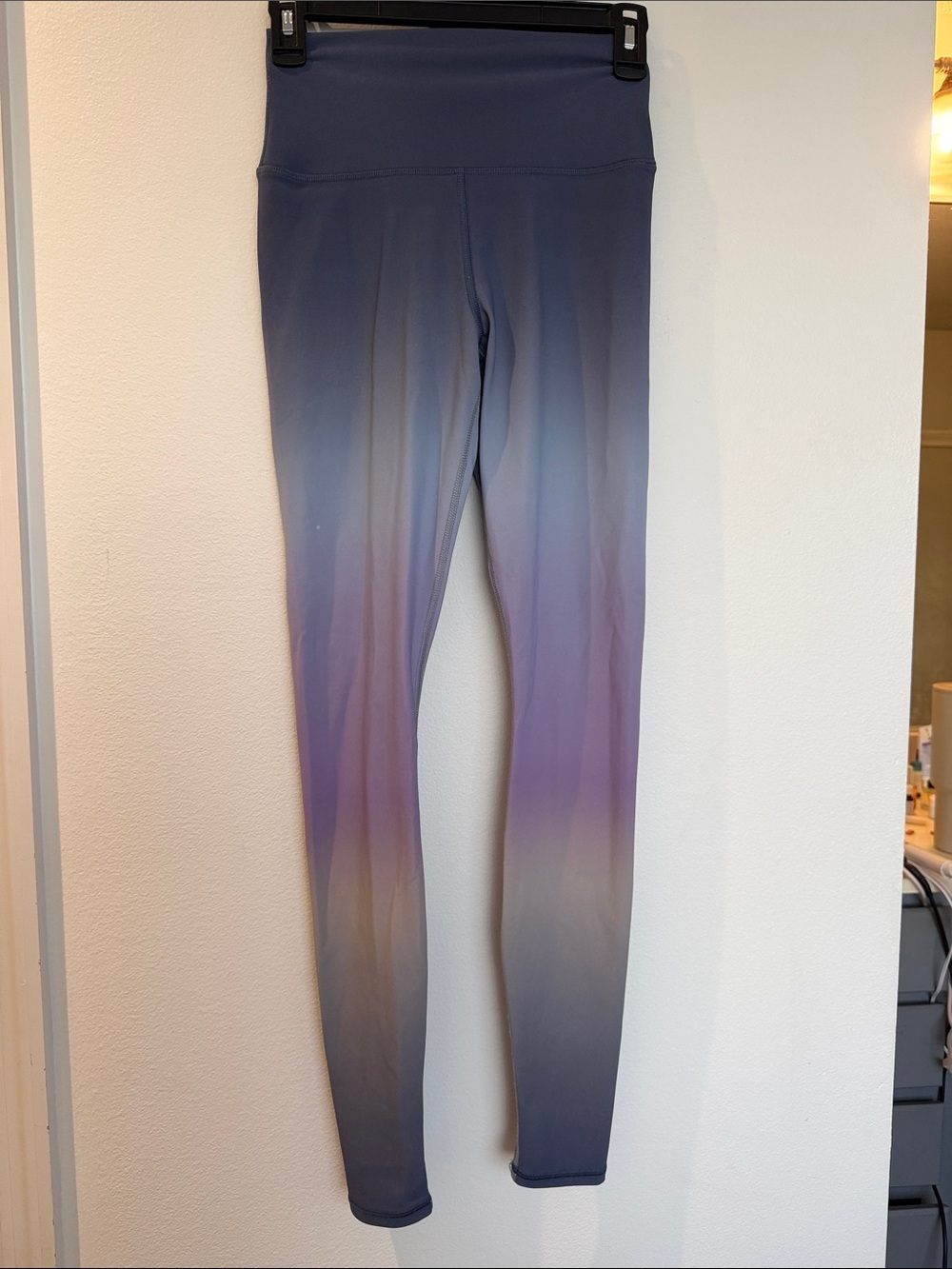 ALO Yoga Ombre Blue to Purple Leggings 7/8 length